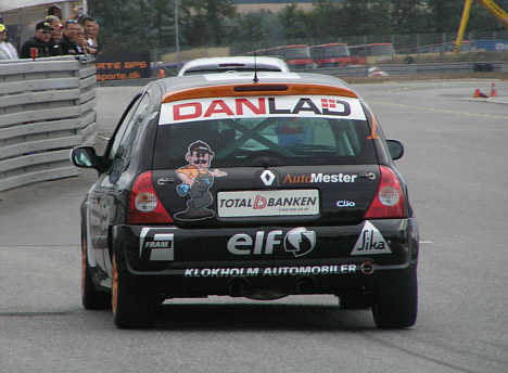 Det var denne ende af Per Poulsens Clio Cup racer, som de øvrige kørere så mest til denne weekend.